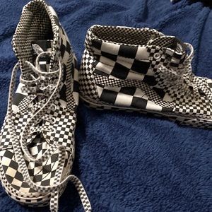 Van’s high top checkered pattern shoes size-11.5
